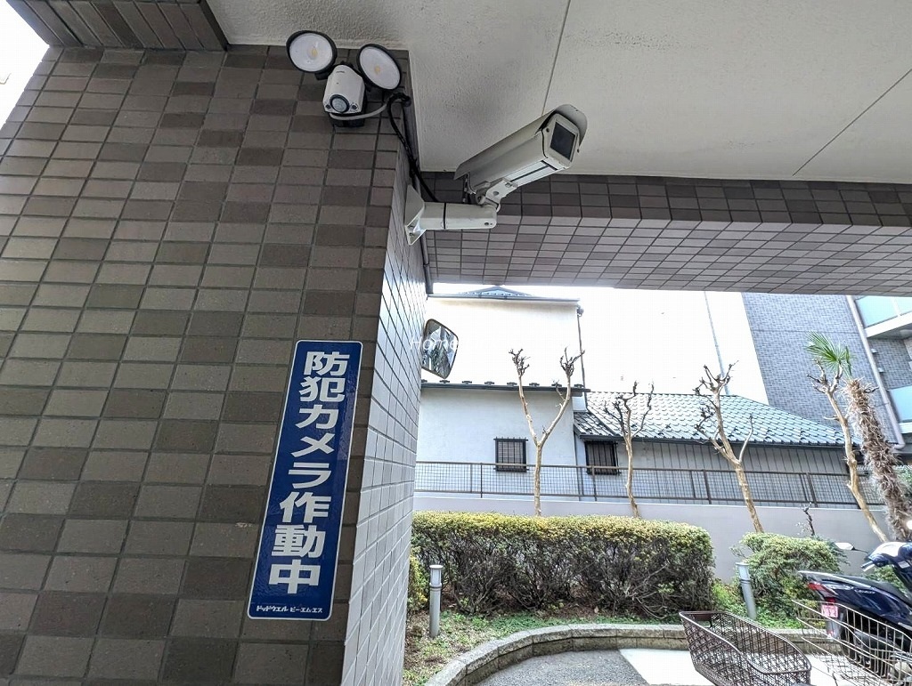 ナイスアーバン池袋山手通り　防犯カメラ